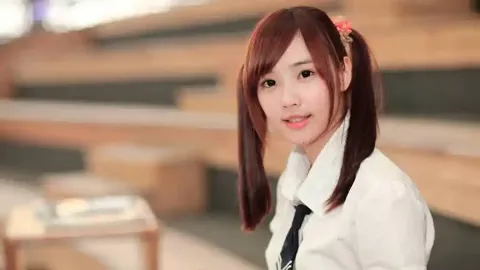 妻子临产矿工丈夫满身煤灰直奔医院